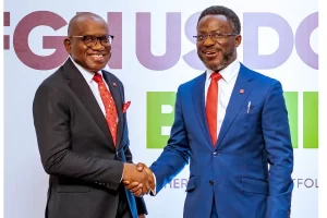 United Capital team receiving the Innovative Issuance award at the AIHN ceremony for the FGN Domestic Dollar Bond